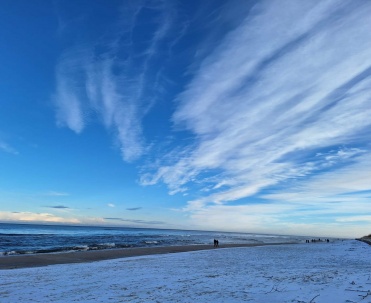 Jastarnia &ndash; zimowy spacer brzegiem morza